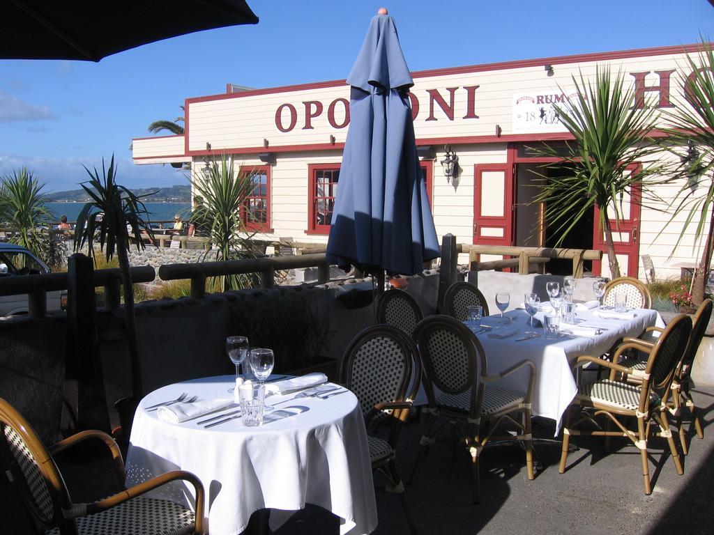 Opononi Hotel Exterior photo